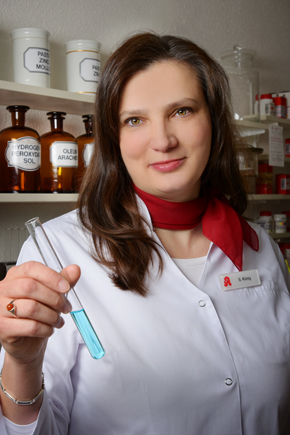Frau Dipl.-Pharm. S. König